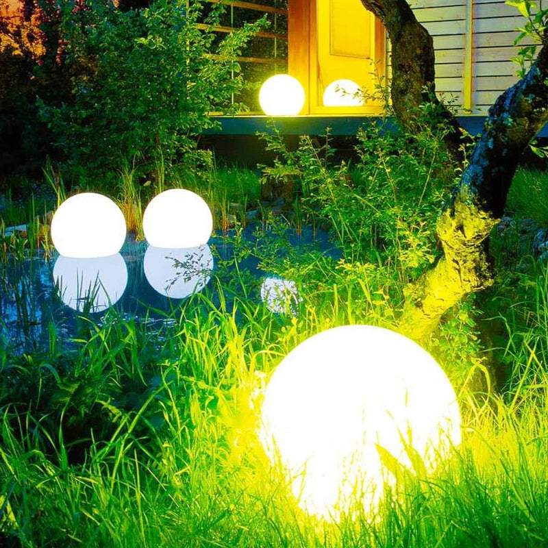 Lumières LED de boule de jardin étanches pour l'extérieur